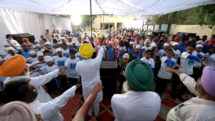 Villagers take oath not to use or sell drugs